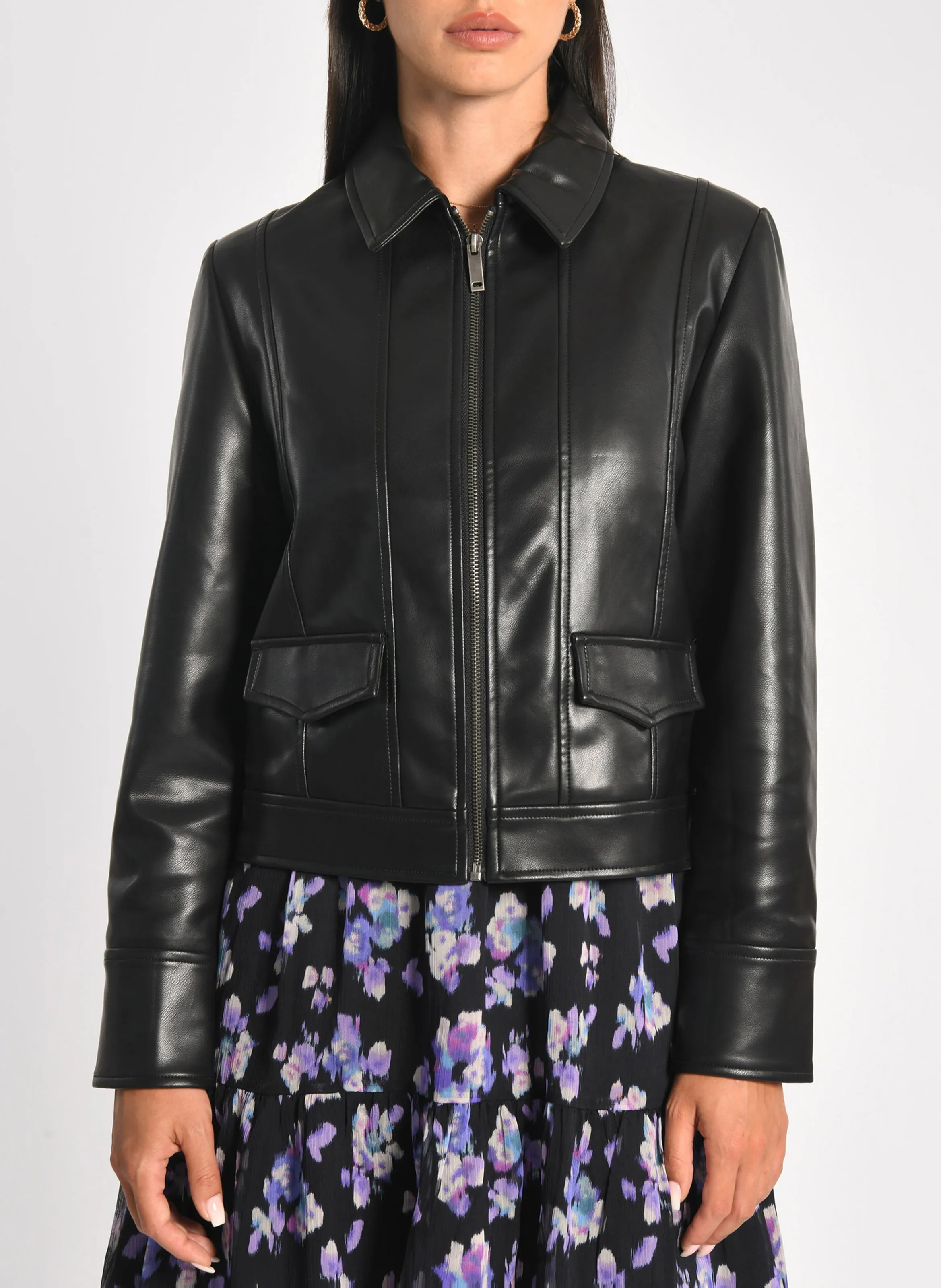 KOOKAI KENDALL - Chaqueta cuello clásico recta efecto cuero en negro