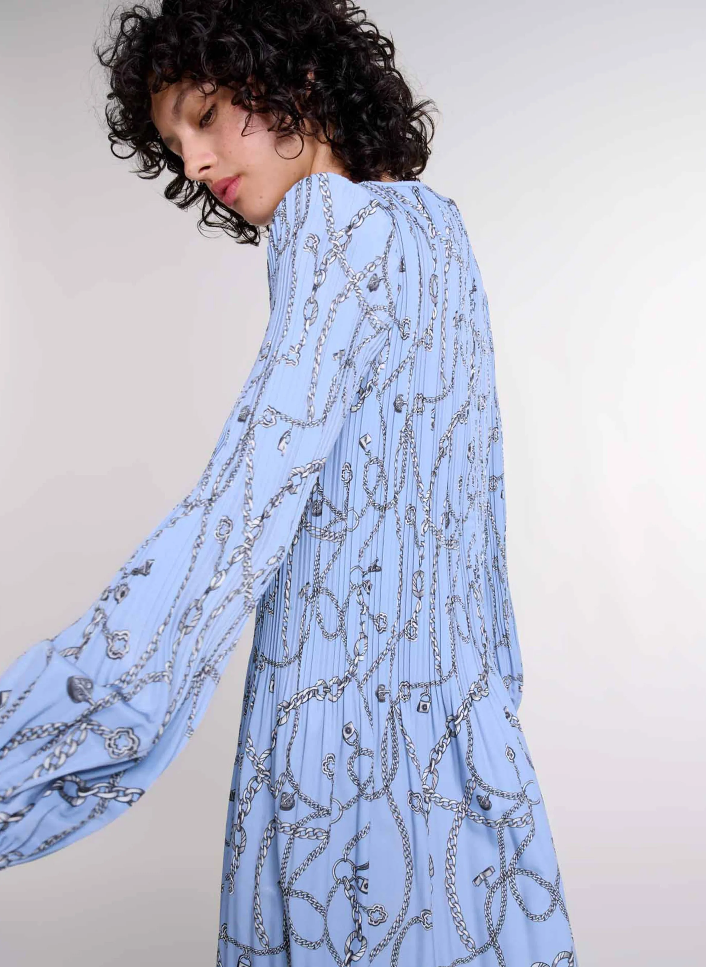 MAJE Robe courte col rond imprimée en azul