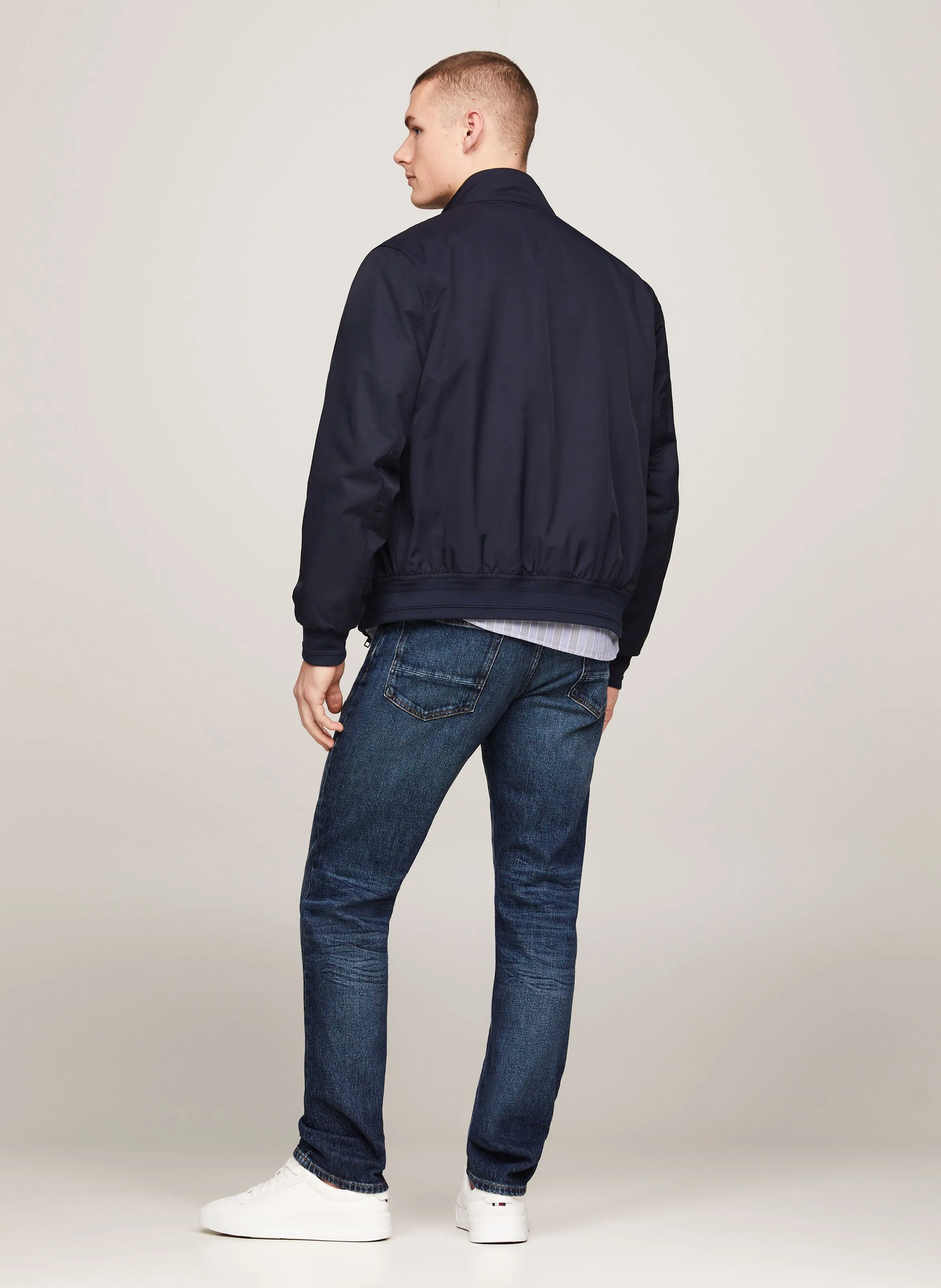 TOMMY HILFIGER Chaqueta de mezcla de algodón con cuello alto en azul